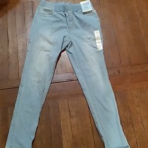 Brand new jeggings with the tags still on